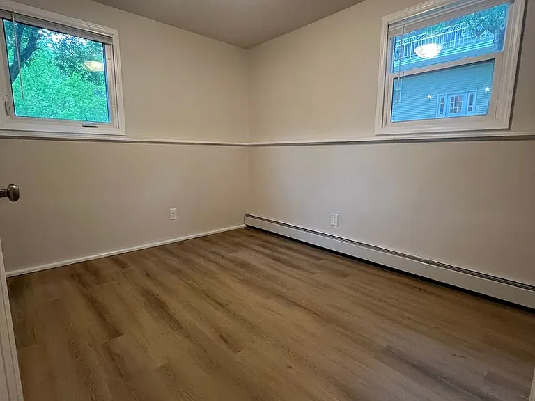 101 Parkway Ave — Photo 29