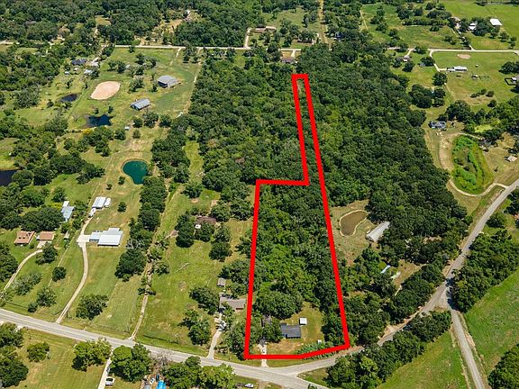 2nd image of 1995 Fm 522 Rd