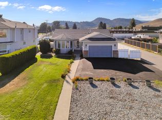 796 Hollywood Rd N, Kelowna, BC V1X5Y7