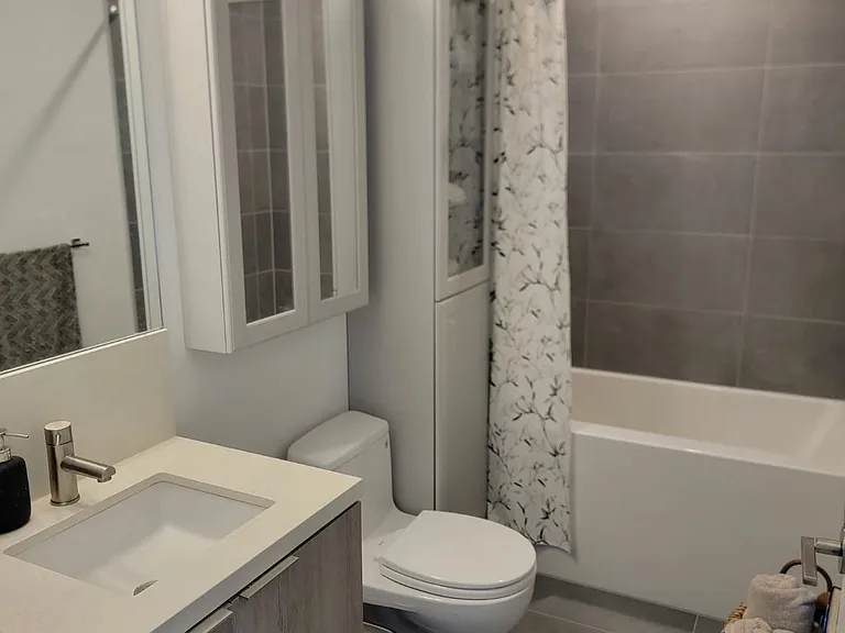 2020 Bathurst St #210 — Photo 11