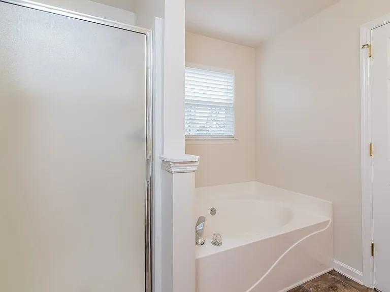 1864 Devon Dr — Photo 7