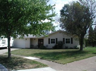 705 Shetland Cir, Berea, OH 44017