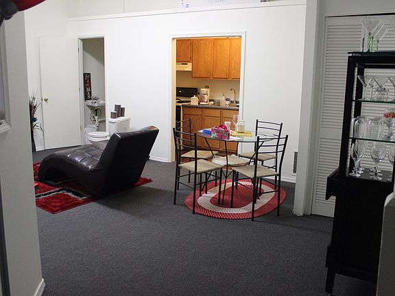 2nd image of 1012 Lovegrove St #B