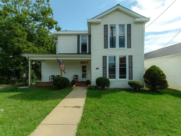 1890 Church St, Appomattox, VA 24522