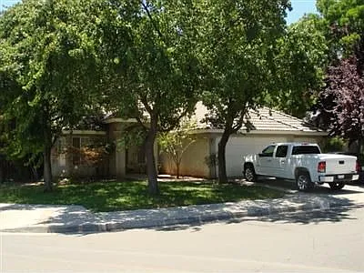 1225 E Omaha Ave photo 1