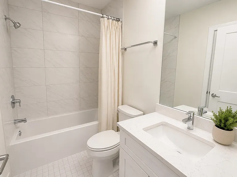 3203 N Ridgeway Ave #3C — Photo 7