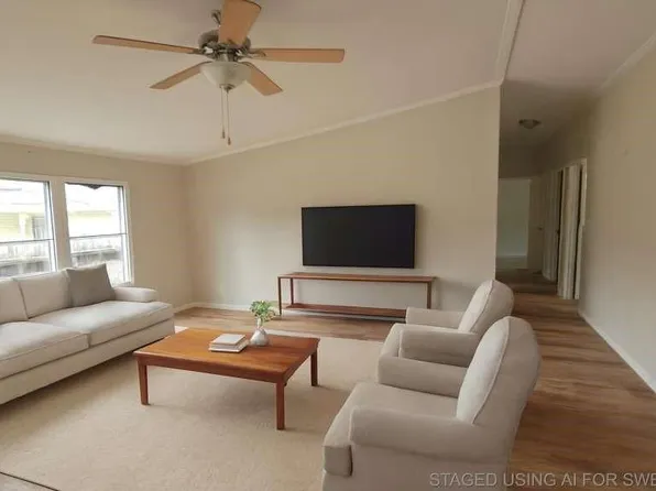 11822 Greenspark Ln, Houston, TX 77044