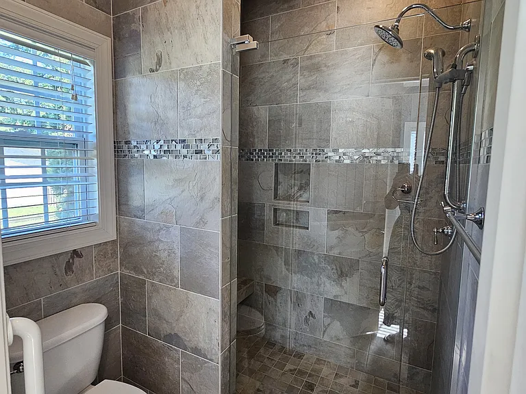 621 Hadley Ct — Photo 7