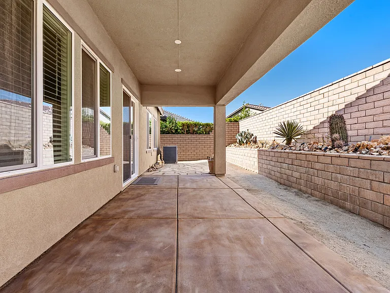 43720 Vacanza Ct — Photo 30