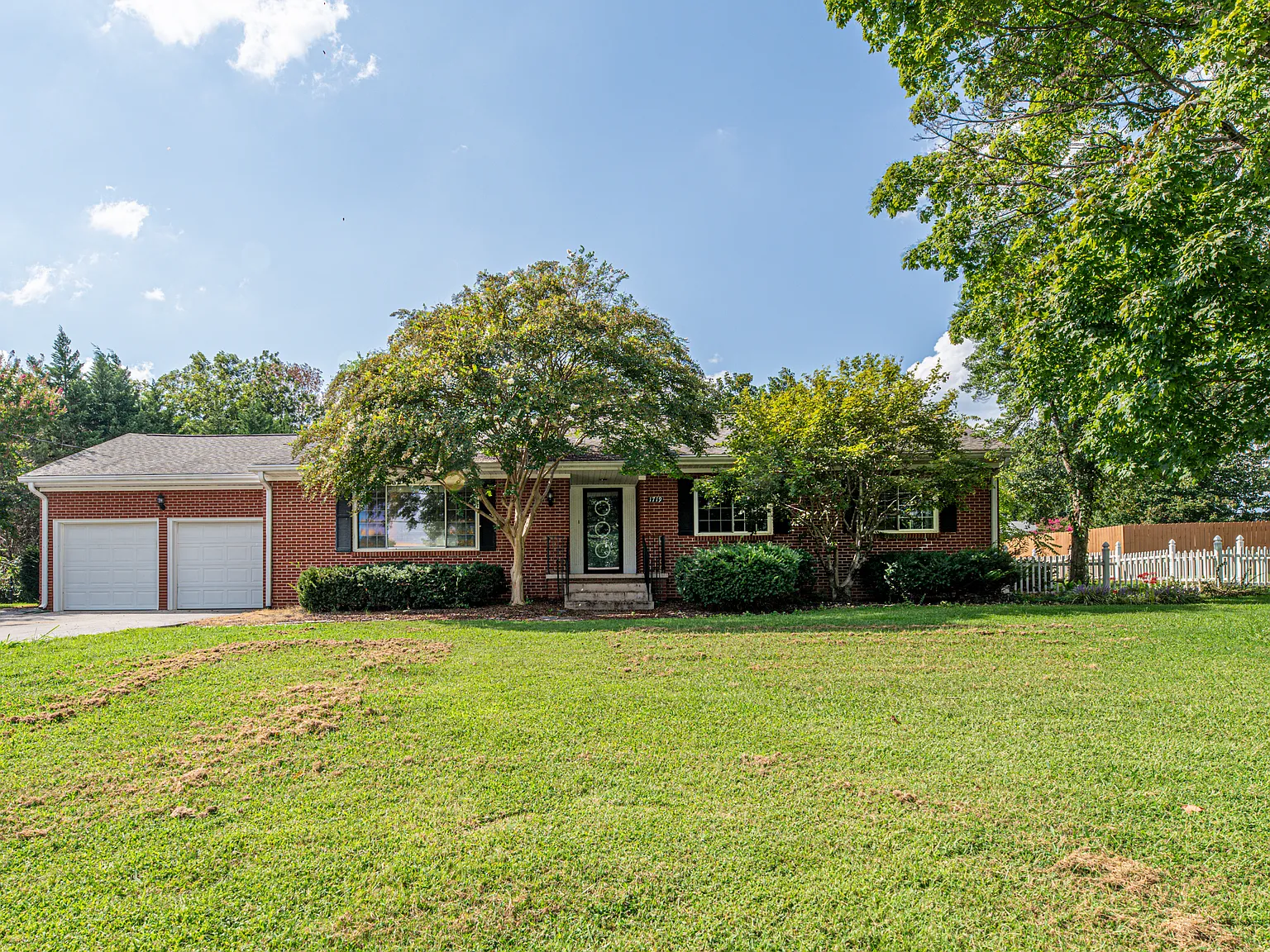 Scenic Drive - 1719 - 1 — Photo 1