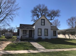 110 N Metcalf Ave, Amboy, IL 61310