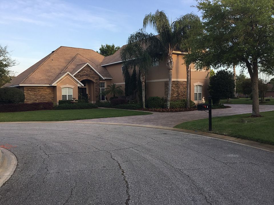 1st image of 6 Cliffwood Cir