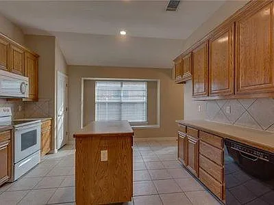 8629 Stetson Dr — Photo 12