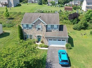 237 Sunset Cir, Red Lion, PA 17356