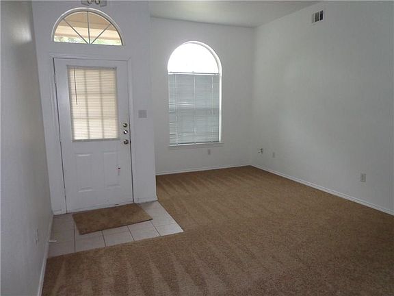 3rd image of 1550 Hancock Dr