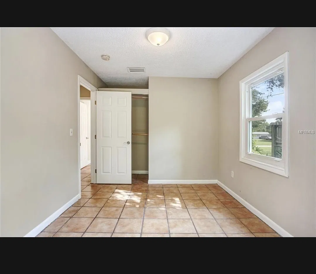 3 bed, 1295 sqft, $600 — Photo 1