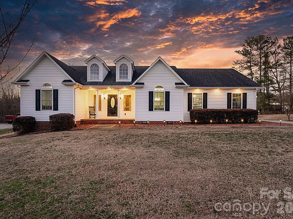 2nd image of 3155 Covington Way