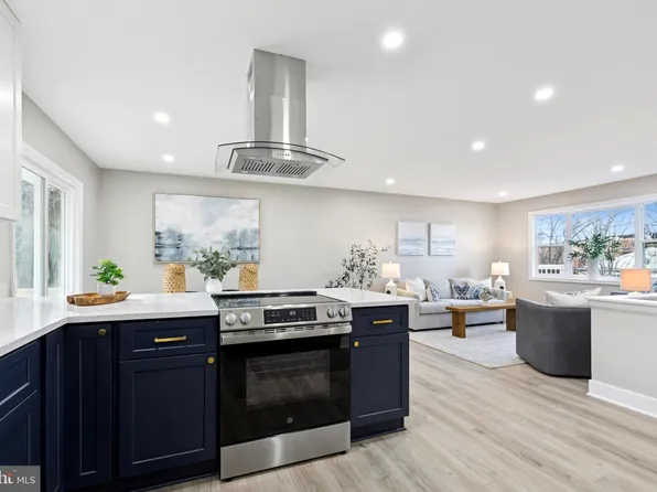 786 Rolling View Dr, Annapolis, MD 21409