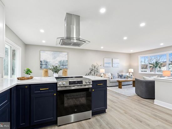 786 Rolling View Dr, Annapolis, MD 21409