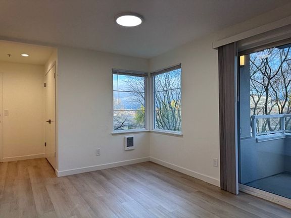 2nd image of 1519 California Ave SW #202