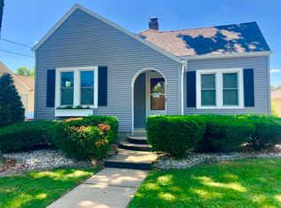 115 Riverview Dr, Ottawa, IL 61350