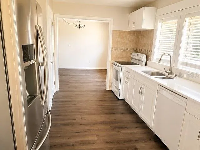 1 bed, 1.0 bath, 1000 sqft, $1,800 — Photo 2