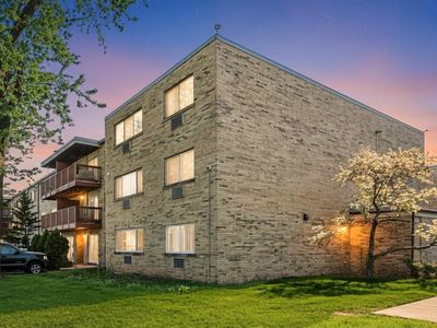 700 W Dempster St #G1, Mount Prospect, IL, 60056