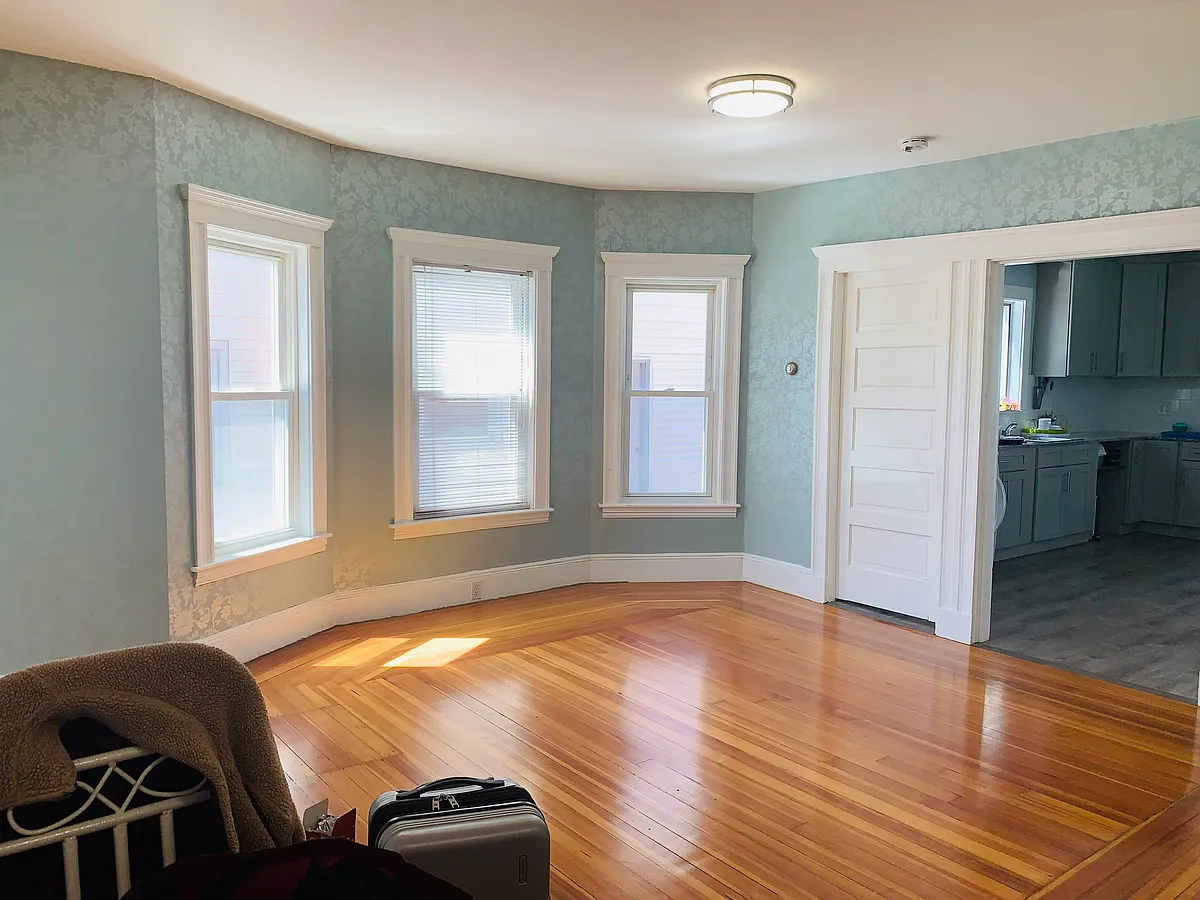 Building Photo - 111 Judson St #1