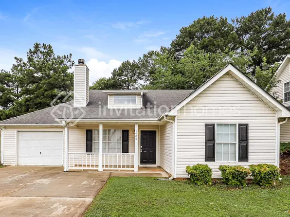 1406 N Hampton Dr, Hampton, GA 30228