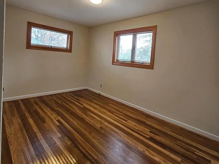 7429 Carol Ln — Photo 16