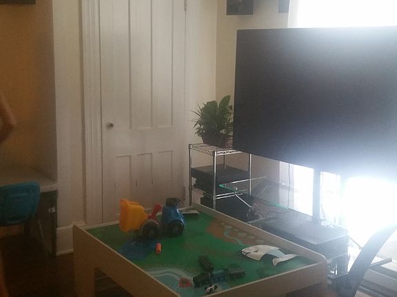 2nd image of 9 New St APT 1