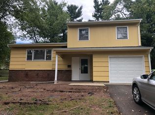 21 Kingsbridge Rd, Somerset, NJ 08873