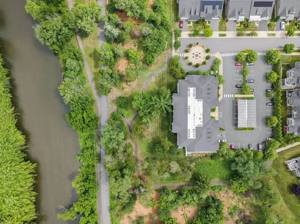 1425 Trailside Ct APT 304, Charlottesville, VA 22911