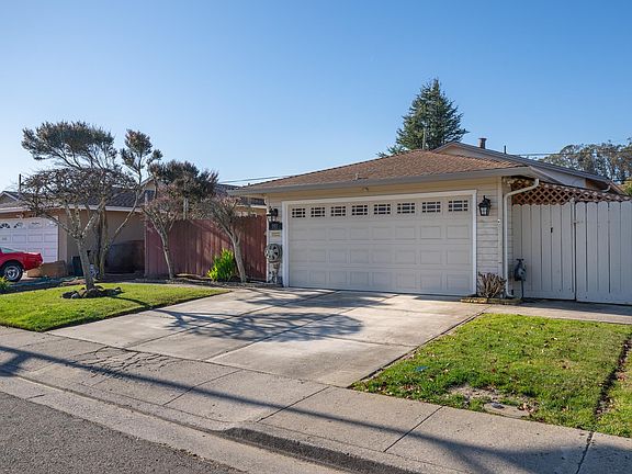 2nd image of 1801 Willow Way
