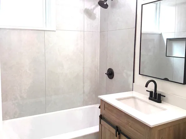 20-22 Hebron St #2, Hartford, CT 06112