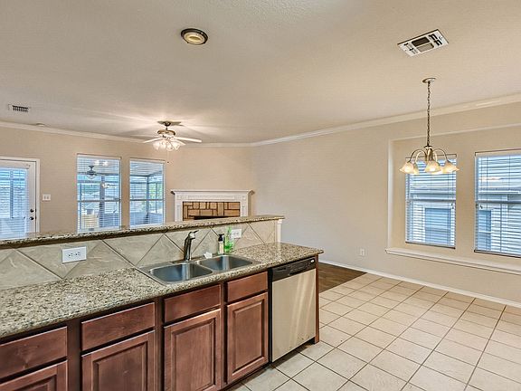 4th image of 25003 Whistling Acres