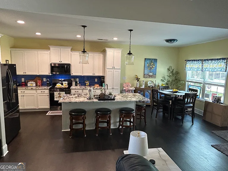 205 Solihull Ln — Photo 15
