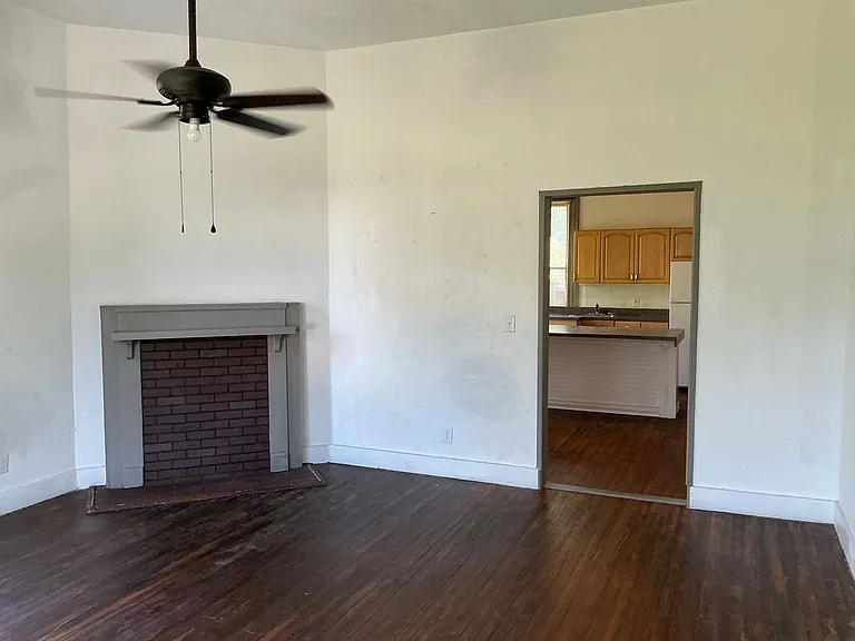 415 Dewey St #4 — Photo 5