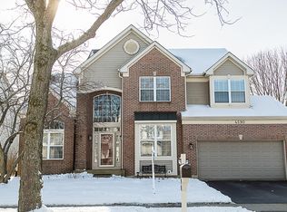 4590 Mackinac St, Lake In The Hills, IL 60156