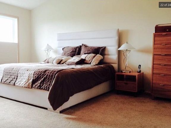 3rd image of 1573 Oakbrooke Ter