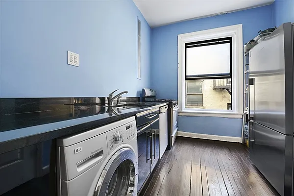 Sold by Citi Habitats | media 4