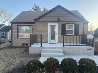 329 Glendale Rd, Loves Park, IL 61111