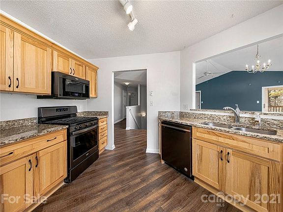 5th image of 246 Creeks End Cir Unit 9