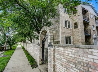 5407 N Milwaukee Ave #1A, Chicago, IL 60630