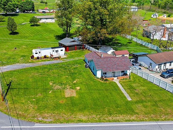 2nd image of 1505 Loop Rd