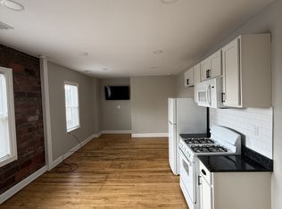 2011 Lark St APT 3, Lakewood, OH 44107