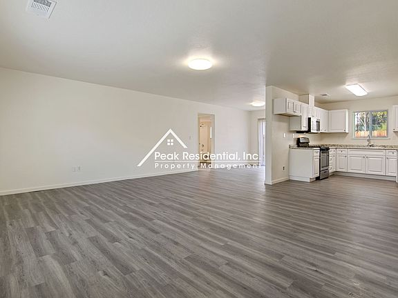 5th image of 7325 Sidney Dr APT A