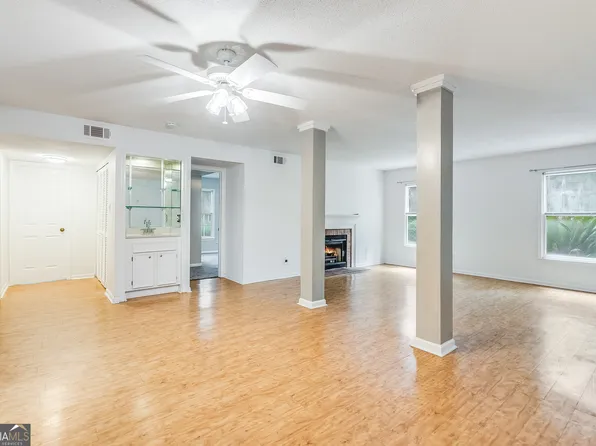 1 Cromwell Pl, Savannah, GA 31410