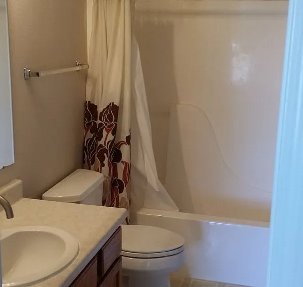 2503 Lily Dr — Photo 6