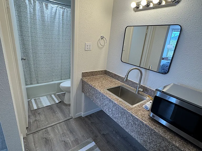 3016 E Andy Devine Ave #STUDIO — Photo 7